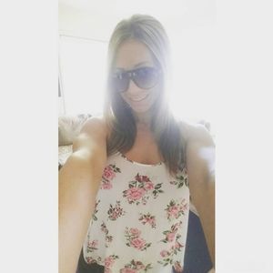 CUTE No Boundaries Floral Top #Floral #PinkRoses #SummerFlowers #SpaghettiStraps